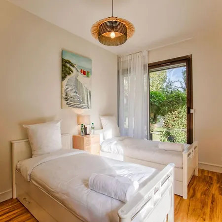 Lovely Flat With Private Garden Апартаменты