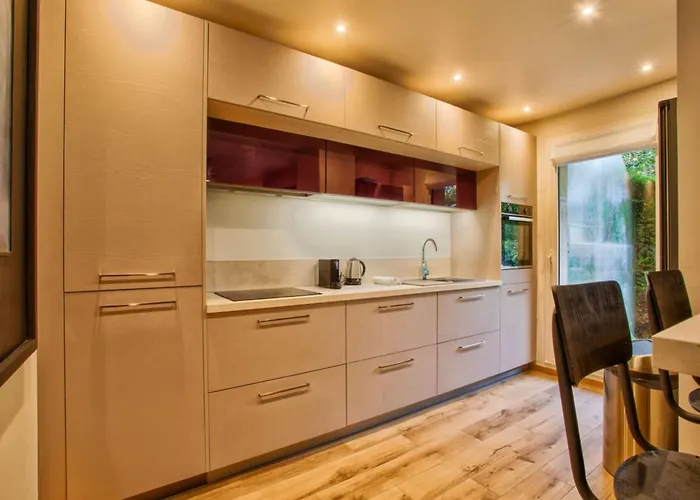 Lägenhet Lovely Flat With Private Garden Deauville