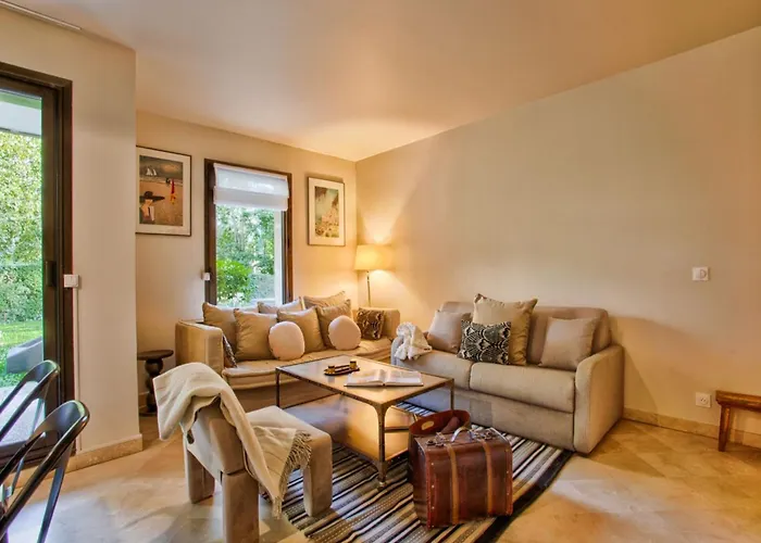 Lovely Flat With Private Garden Lägenhet