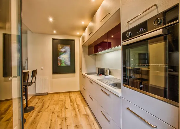 Lovely Flat With Private Garden