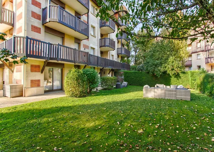 Lovely Flat With Private Garden Lägenhet