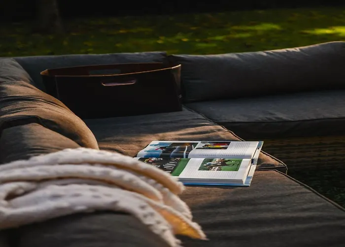 Lovely Flat With Private Garden * Deauville